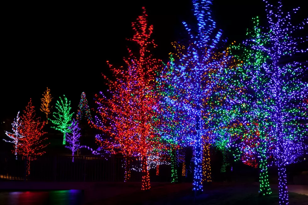 Get Lost In The Christmas Spirit At Beautiful Burley Straw Maze