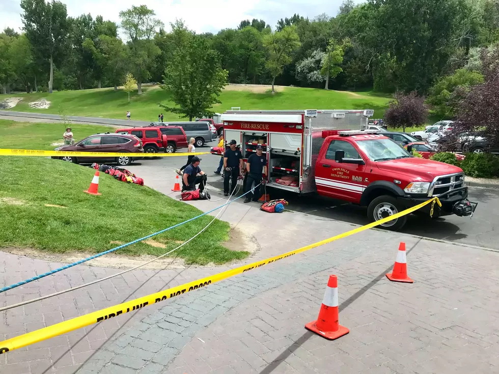 Twin Falls Fire Dept Saves Purse Lost Over Shoshone Falls Balcony